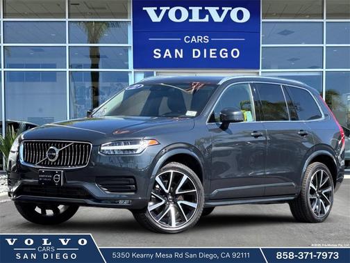 2022 Volvo XC90 T6 Momentum