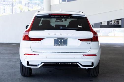 2025 Volvo XC60 Plug-In Hybrid T8 Plus