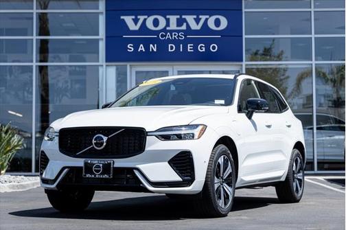 2025 Volvo XC60 Plug-In Hybrid T8 Plus