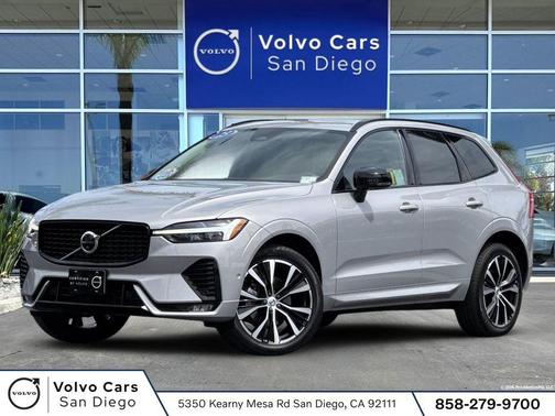 Silver Dawn Metallic 2023 Volvo XC60 B5 Plus Dark Theme
