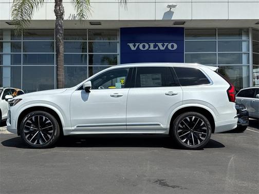 2026 Volvo XC90 B6 Plus 6-Seater