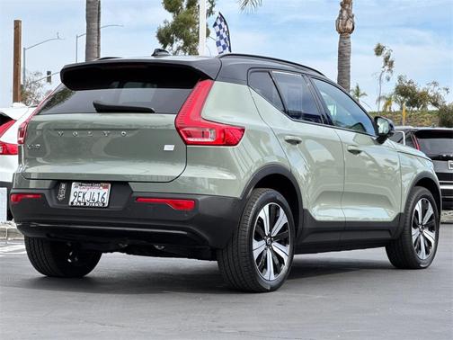 2023 Volvo XC40 Recharge Pure Electric Twin Plus