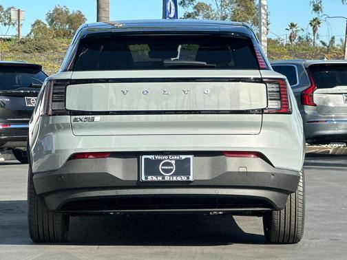 2026 Volvo EX30 Plus Twin Motor Performance, Fully electric