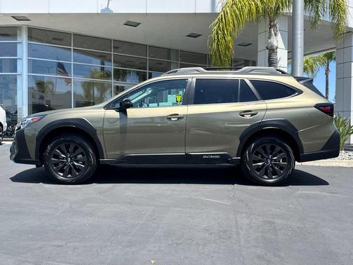 Autumn Green Metallic 2024 Subaru Outback Onyx Edition