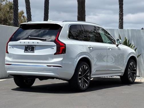 2025 Volvo XC90 Plug-In Hybrid T8 Ultra 7-Seater