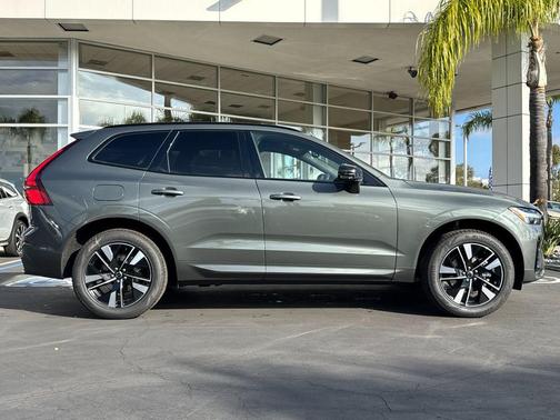2026 Volvo XC60 B5 Core
