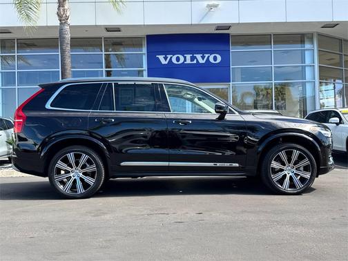 2022 Volvo XC90 Recharge Plug-In Hybrid T8 Inscription 6 Passenger