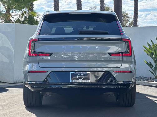 2025 Volvo EX90 Twin Motor Performance Plus