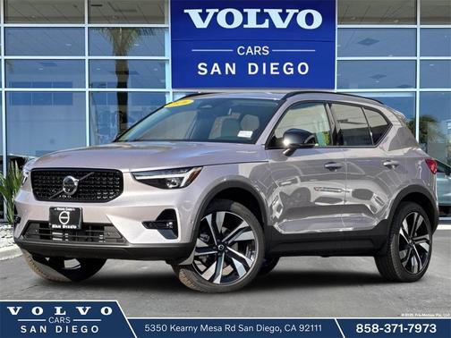 2026 Volvo XC40 B5 Ultra