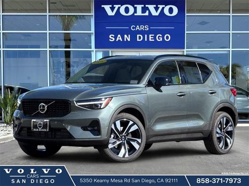 2026 Volvo XC40 B5 Ultra