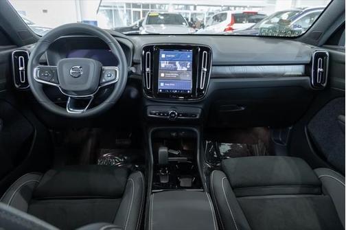 2023 Volvo C40 Recharge Pure Electric Twin Plus