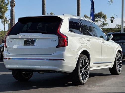 2026 Volvo XC90 Plus, B5 AWD Gas (mild hybrid), Gasoline, Bright, 7 Seats