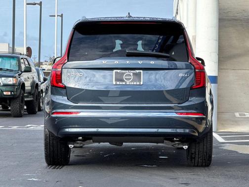 2026 Volvo XC90 Plus, B6 AWD Gas (mild hybrid), Gasoline, Bright, 7 Seats