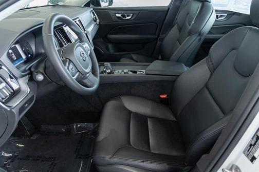 2025 Volvo S60 B5 Core