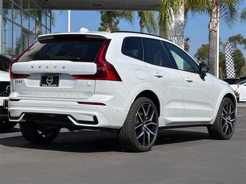 2026 Volvo XC60 Plug-In Hybrid T8 Polestar