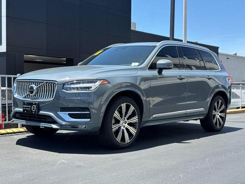 Thunder Grey Metallic 2023 Volvo XC90 B6 Ultimate 7-Seater