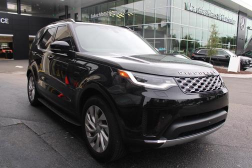 2025 Land Rover Discovery P300 S