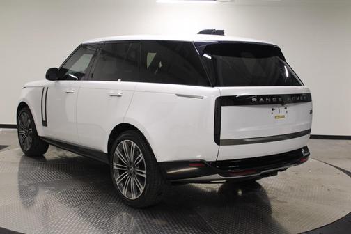 2023 Land Rover Range Rover P530 SE