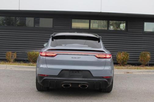 2023 Porsche Cayenne Turbo GT