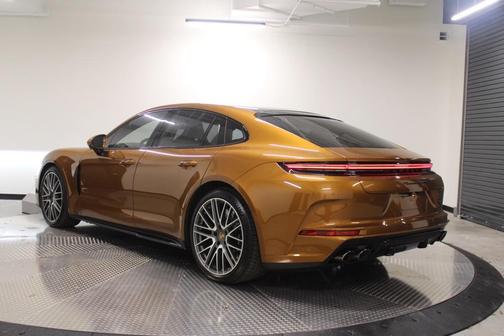 2025 Porsche Panamera GTS