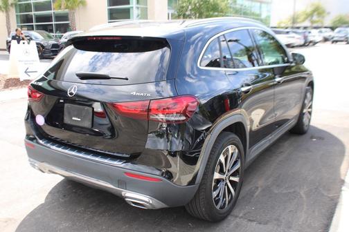 2021 Mercedes-Benz GLA 250 Base 4MATIC