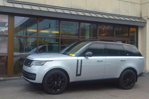 2025 Land Rover Range Rover P400 SE