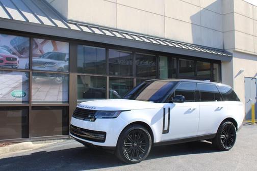 2023 Land Rover Range Rover P400 SE