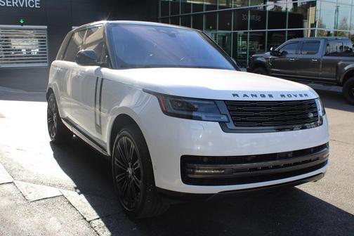 2023 Land Rover Range Rover P400 SE