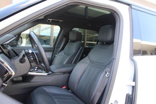 2024 Land Rover Range Rover Sport SE