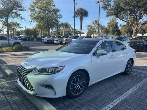 2017 Lexus ES 350 Base