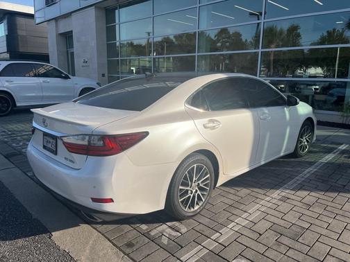2017 Lexus ES 350 Base
