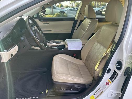 2017 Lexus ES 350 Base