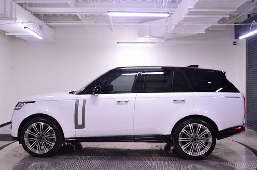 2026 Land Rover Range Rover P400 SE