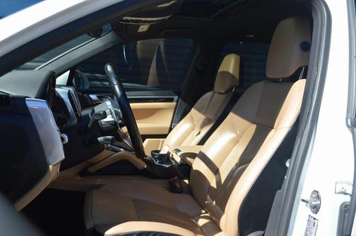 2017 Porsche Cayenne Cayenne