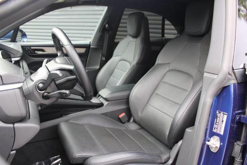 2024 Porsche Macan 4