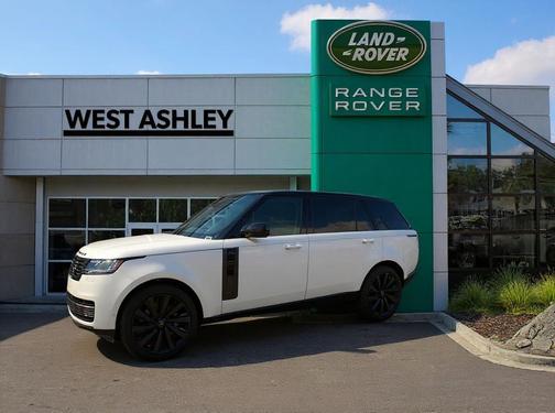 2024 Land Rover Range Rover P615 SV