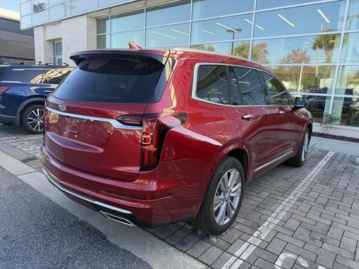 2024 Cadillac XT6 Premium Luxury FWD