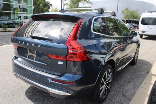2022 Volvo XC60 Recharge Plug-In Hybrid T8 Inscription Expression