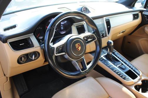 2017 Porsche Macan GTS