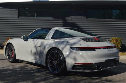 2021 Porsche 911 Targa 4S