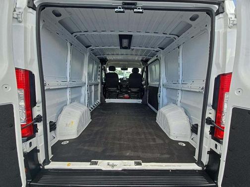 2023 RAM ProMaster 2500 Base