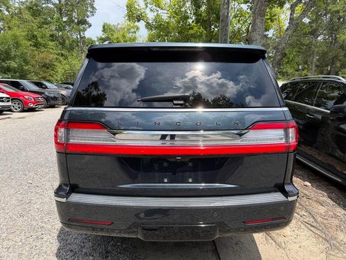FLIGHT BLUE 2021 Lincoln Navigator Black Label