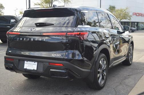 2025 INFINITI QX60 Luxe