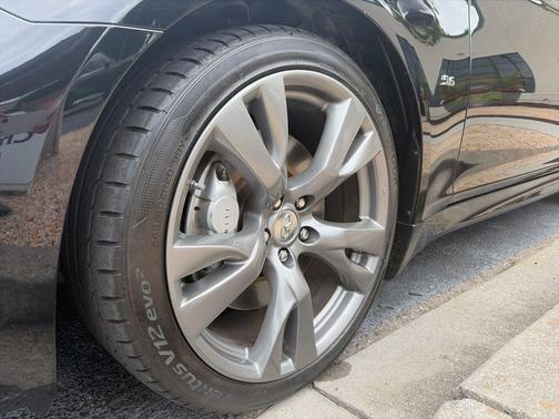 Black Obsidian 2017 INFINITI Q70 5.6