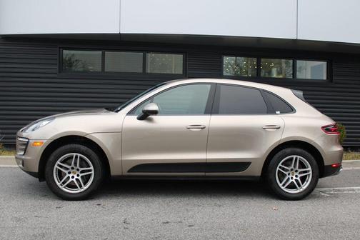 2018 Porsche Macan 
