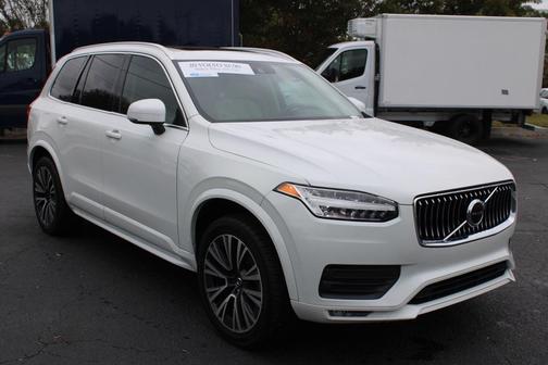 2020 Volvo XC90 T5 Momentum