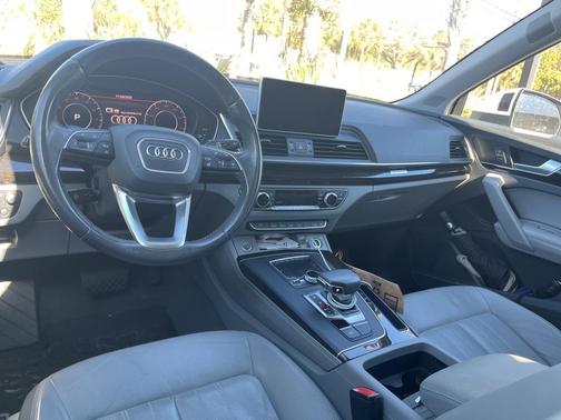2019 Audi Q5 2.0T Prestige
