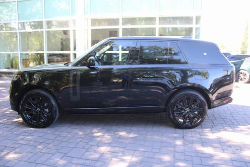 2025 Land Rover Range Rover P550e SE