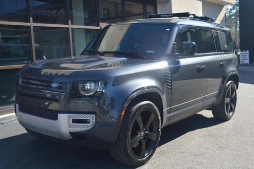 2022 Land Rover Defender 110 SE