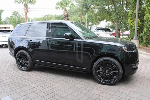2025 Land Rover Range Rover P530 SE